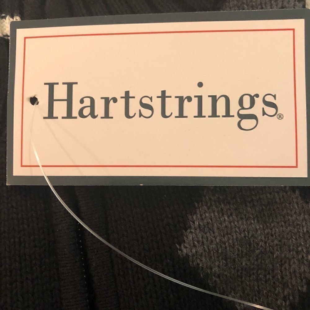 Hartstrings sweater  - Picture 5 of 7